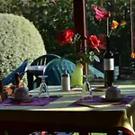Alojamiento Bernabales Guest house