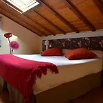 Alojamiento Bernabales Guest house Pamanes
