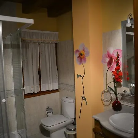 Bernabales 게스트하우스 Pámanes