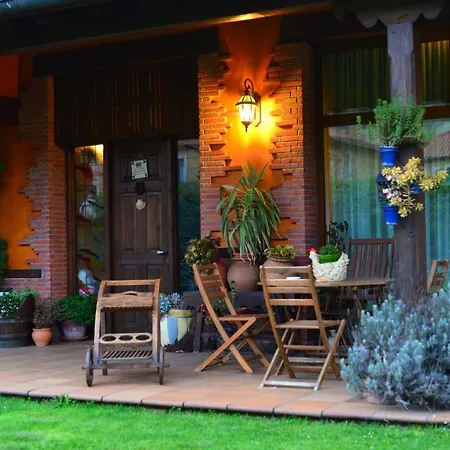 Alojamiento Bernabales Guest house