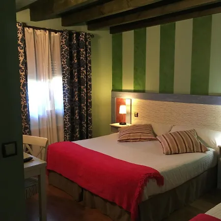 Bernabales Pensionat 4*